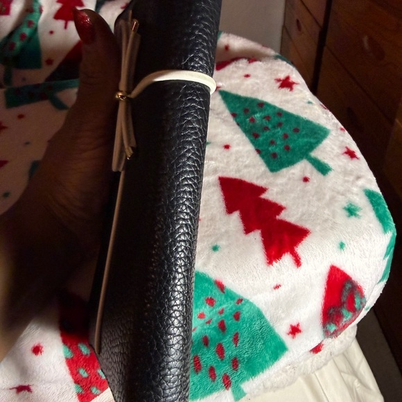 Kate Spade New York Bow Zip-Around Wallet - Picture 9 of 12